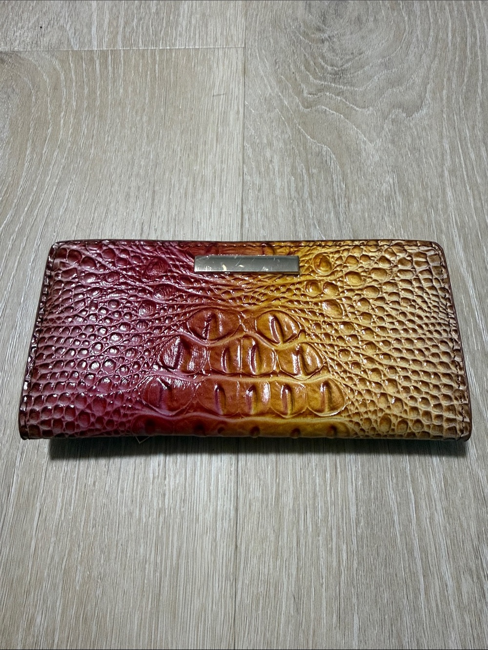 Textured Ombre Croc-Embossed Women's Wallet - Red to Gold